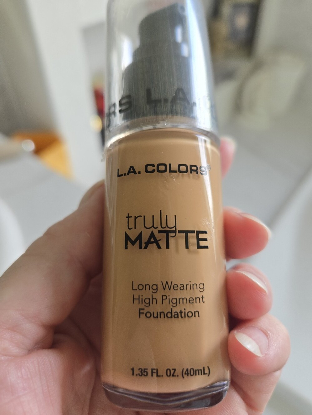 L.A. COLORS Truly Matte Long-Wearing Foundation - Warm Honey